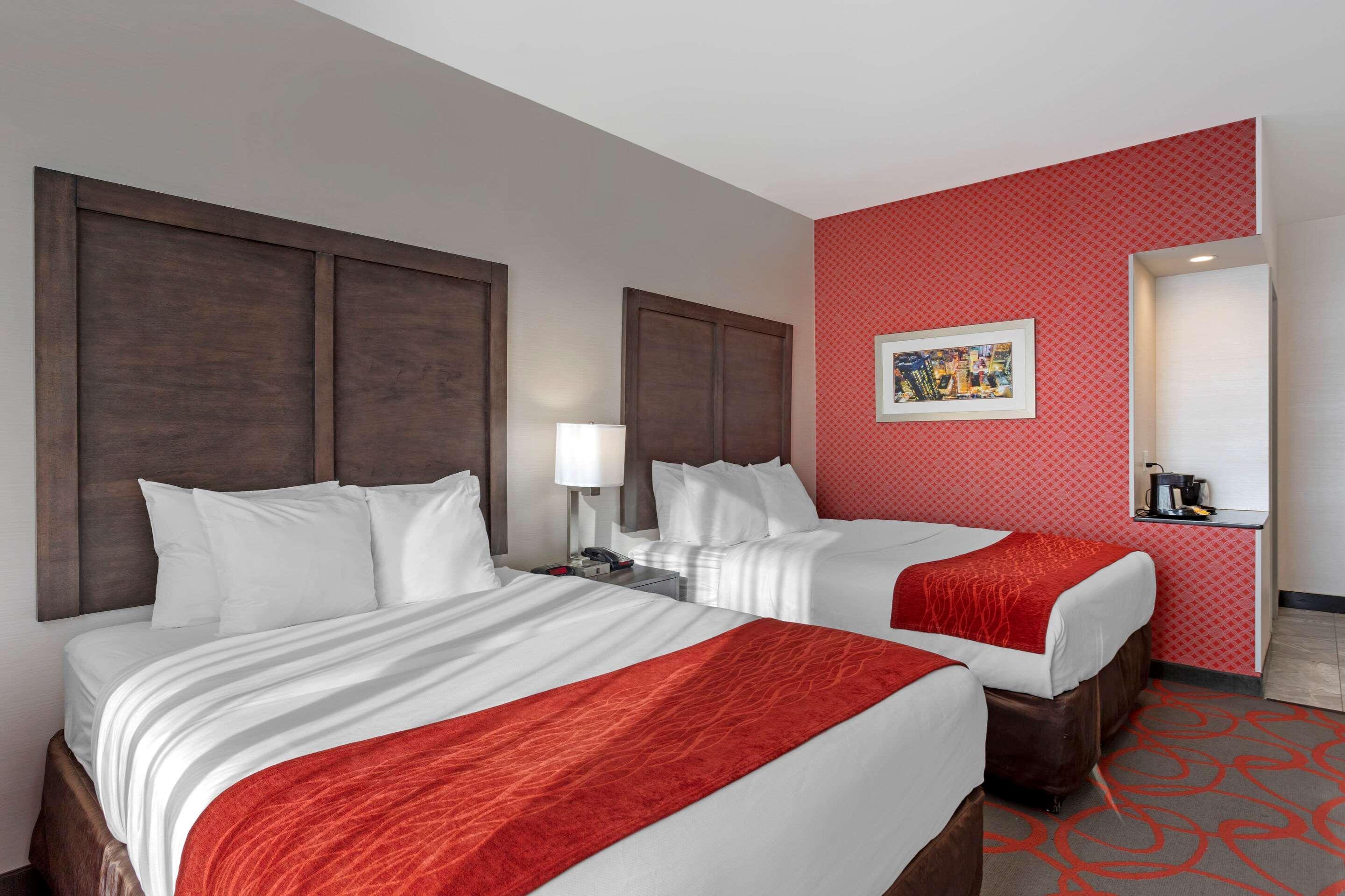 Comfort Inn & Suites Near Stadium New York Exteriör bild