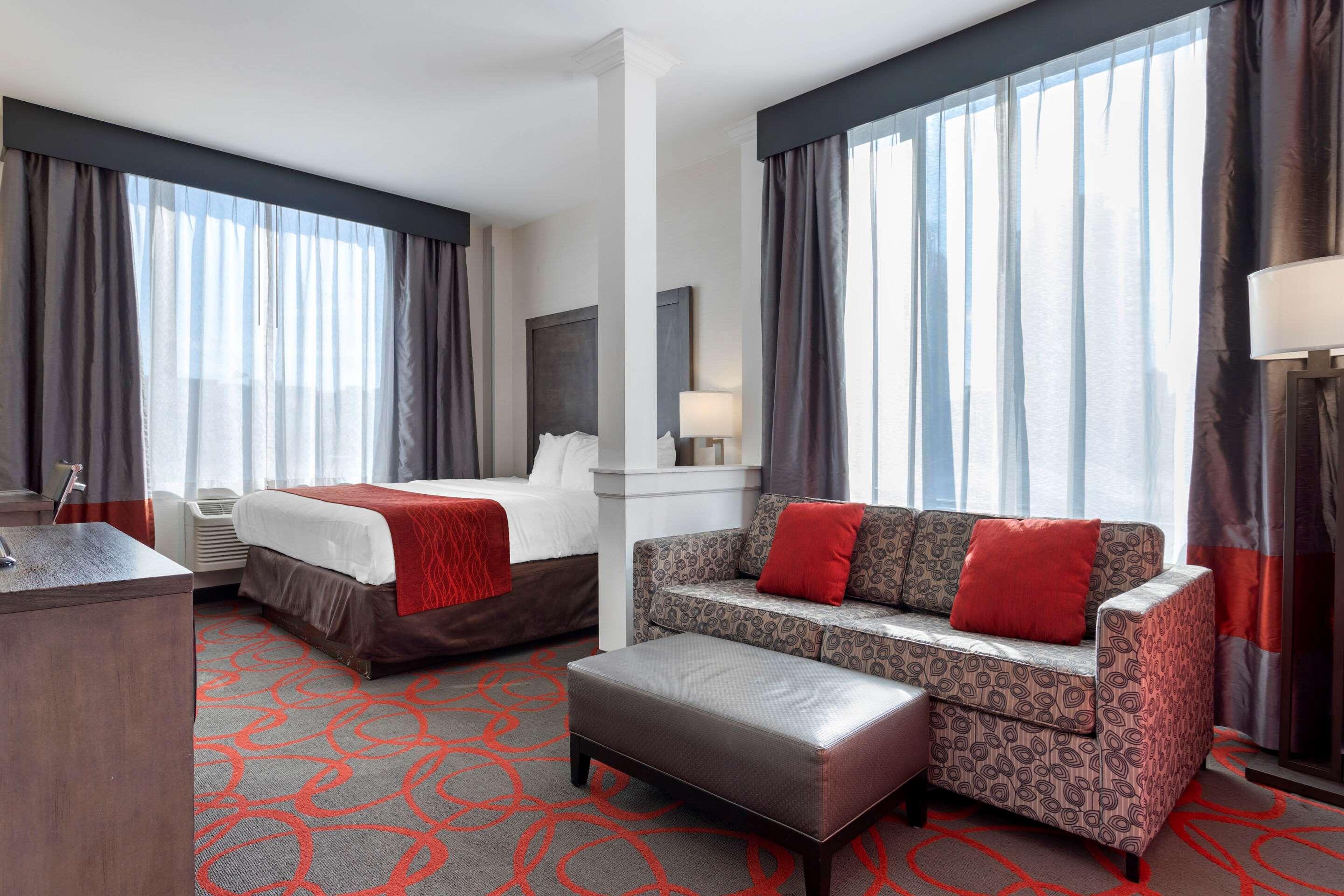 Comfort Inn & Suites Near Stadium New York Exteriör bild